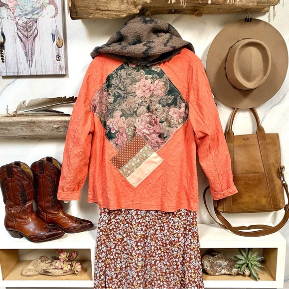 ✨ RARE granny patch work floral UPCYCLED boho jacket southwestern cabin vibe - Picture 3 of 16